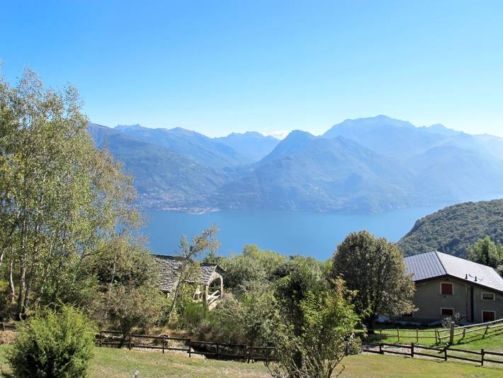 Ferienhaus für 4 Personen, mit Seeblick und Garten sowie Terrasse am Comer See - 4