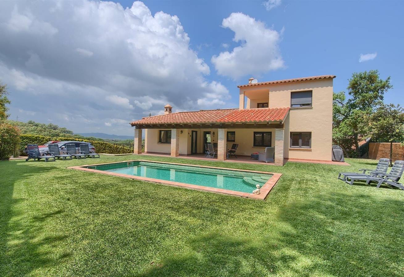 Maison de vacances 'Villa parfaite avec piscine privée' avec vue sur les montagnes & Wi-Fi in Begur, Costa Brava