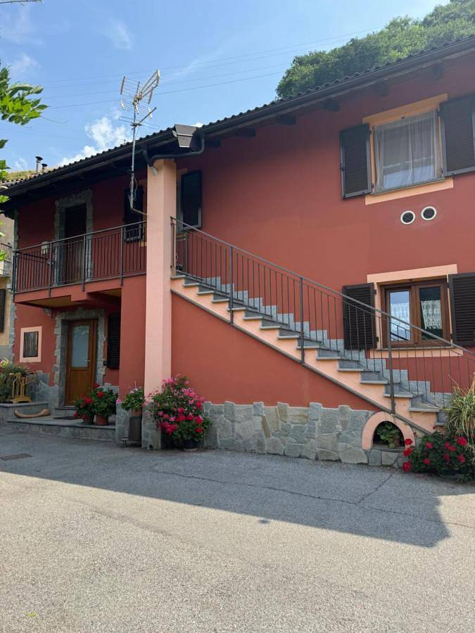 Bed and breakfast per 4 persone, con terrazza e giardino - 1