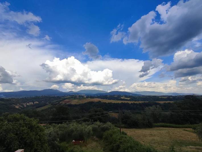 Gîte pour 2 personnes, avec terrasse et vue, animaux acceptés à Calvi dell'Umbria
