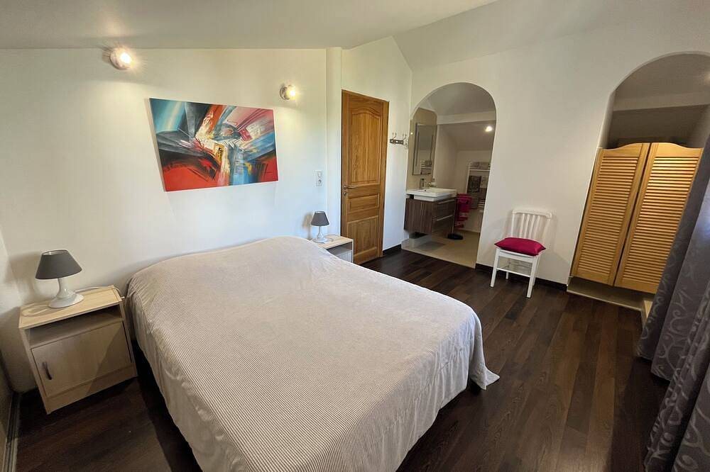Villa avec piscine privée de 6 à 8 personnes - Entre mer et montagne in Rapale, Région de Calvi
