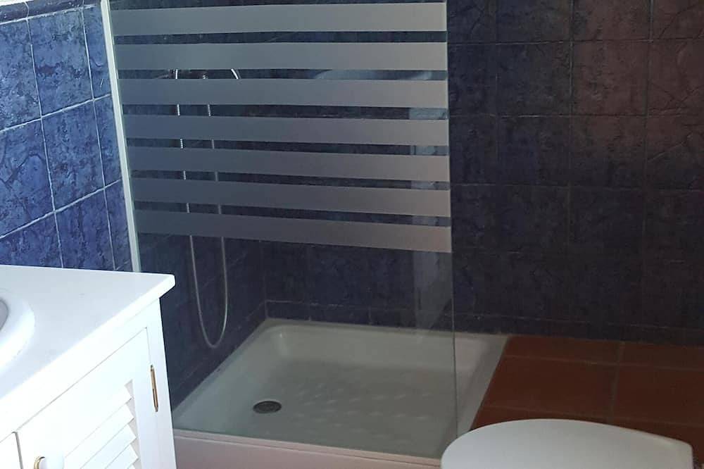 Baleares. House with pool 6 pers. Next to the sea, the beach and trade in Cala Blanes, Ciutadella