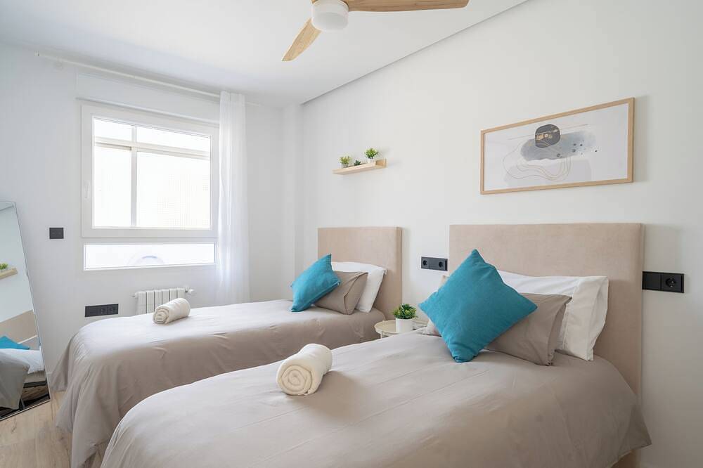 Entire apartment, Karnak Apartment in Parque Sur Hospital - University Area in Albacete, Albacete Province