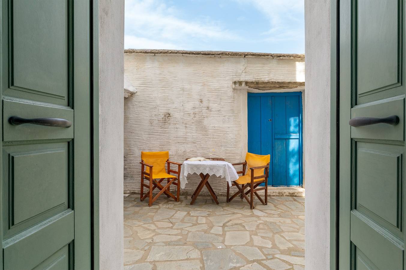 Apartamento entero, Apartamento 'Pensión Tradicional del Olivo' con vistas al mar y Wi-Fi in Fallika, Andros (desambiguación)
