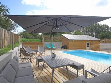 Gîte pour 15 personnes, avec jardin ainsi que terrasse et sauna, animaux acceptés à Bricqueville-sur-Mer