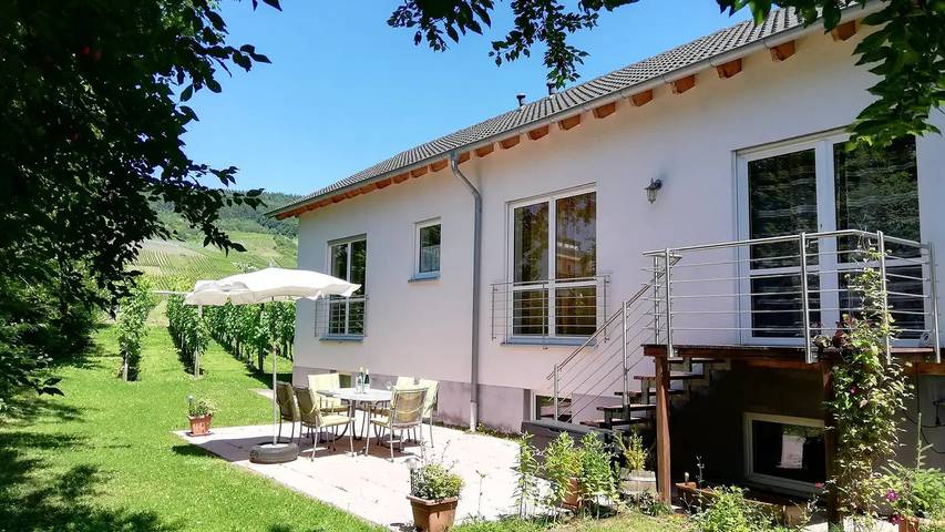 Ferienwohnung für 4 Personen, mit Garten in Kröv
