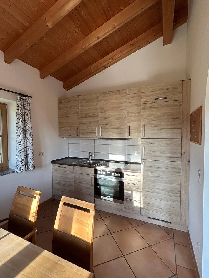 Ganze Ferienwohnung, Jaklmühlner Hof - Helle, gemütliche Ferienwohnung mit Balkon, 70qm in Tittmoning, Rupertiwinkel