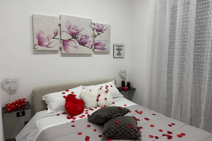 Ferienwohnung für 2 Personen, mit Whirlpool und Sauna sowie Balkon in Brindisi - 4
