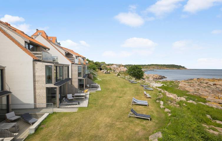 Ferielejlighed for 4 personer, med jacuzzi og terrasse i Sandvig
