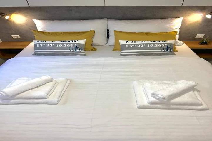 Camping für 6 Personen, mit Terrasse und Garten in Drage - 4