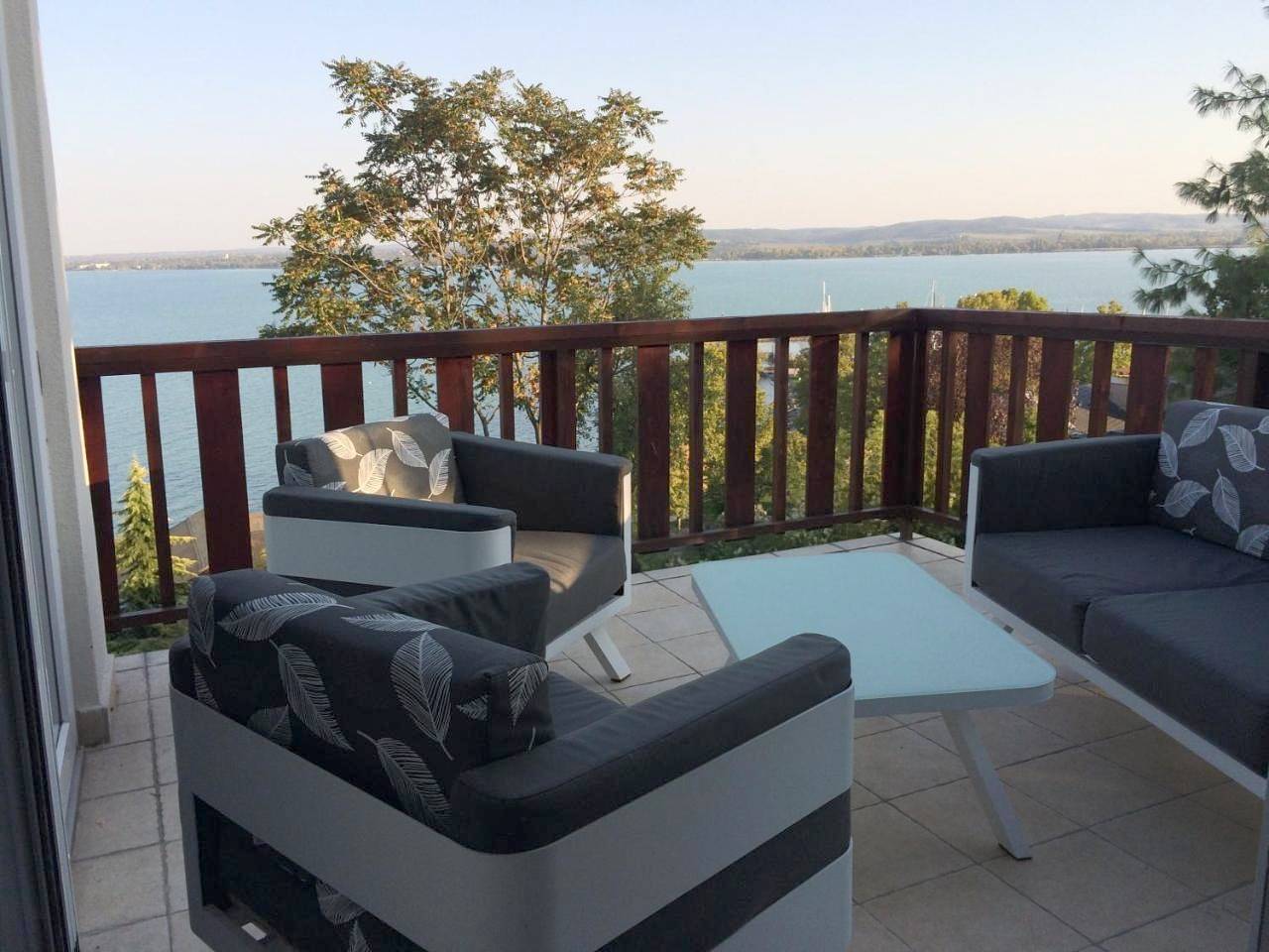 Ganze Wohnung, Tihany (Balaton), Best View, Spacious Wellness, Central , 50m Beach in Tihany, Balatonfüredi járás