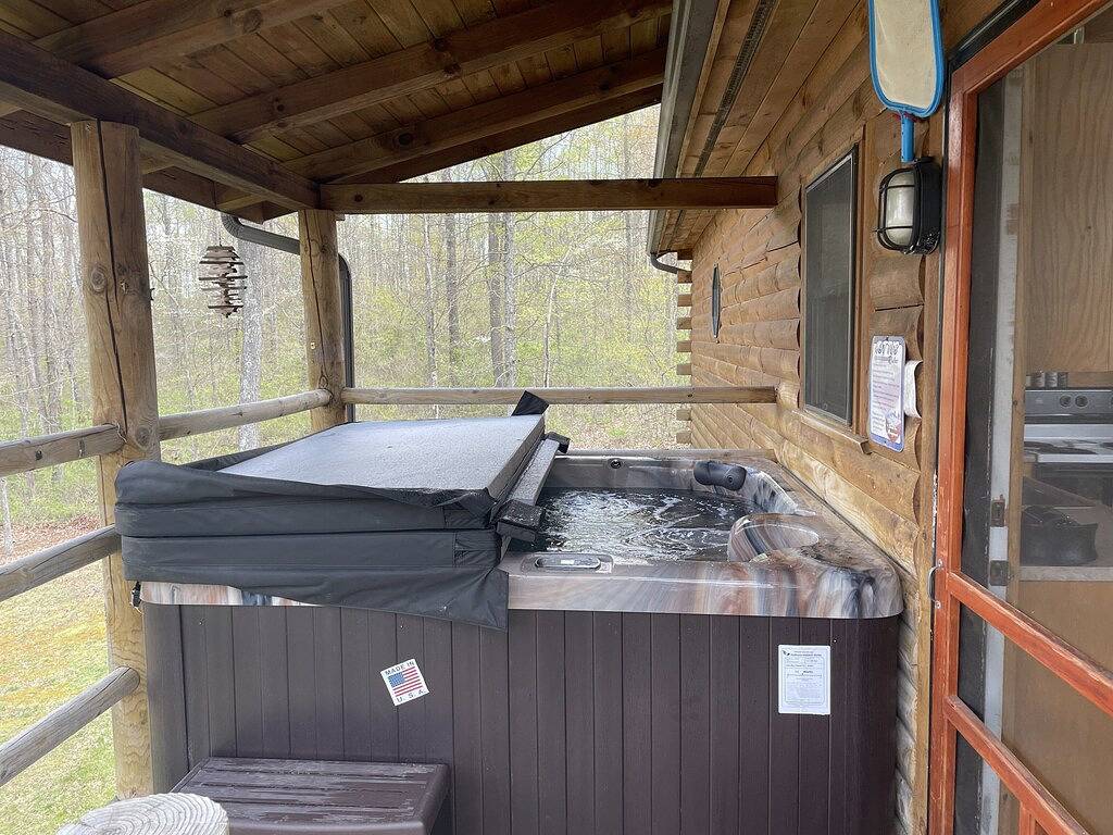 Fern Hill Cabin-Kabine-Eigenes Badezimmer in Hocking Hills