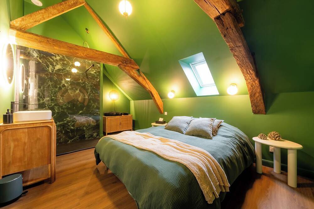 Cacha House - Sleeps 13, historic center - hot tub/sauna/foosball table in Saint-Omer, Saint-Omer und Umgebung
