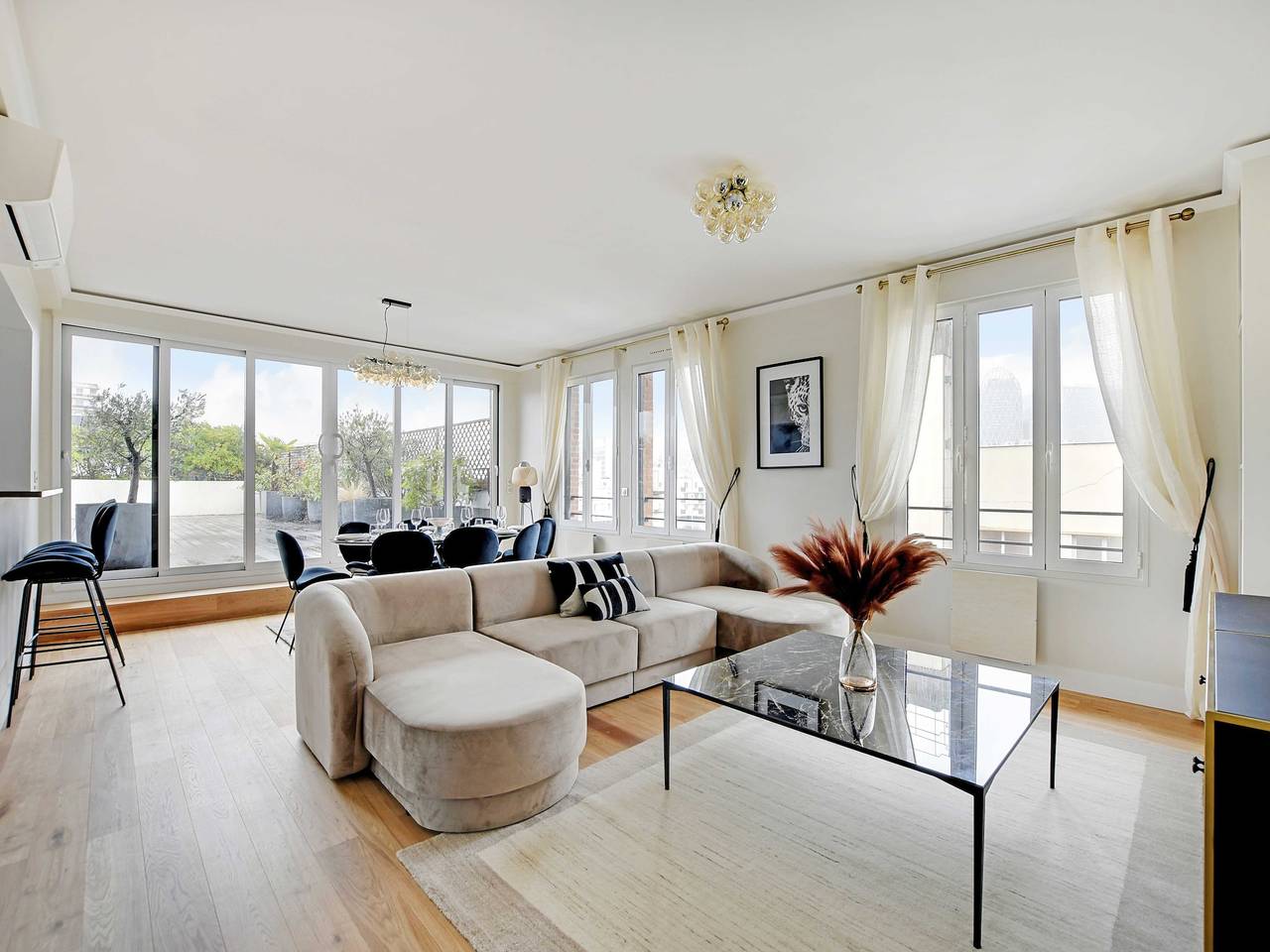 Ganze Wohnung, Stunning apartment - 3Br/6P - La Dã©fense in Courbevoie, Hauts-de-Seine