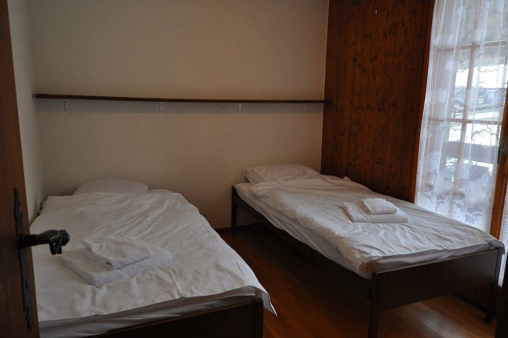 Ganze Wohnung, Die Wohnung befindet sich in La Barboleuse, ca. 150 m von der Skipiste Croix-de-Chaux - Gryon entfer in Gryon, Alpes Vaudoises