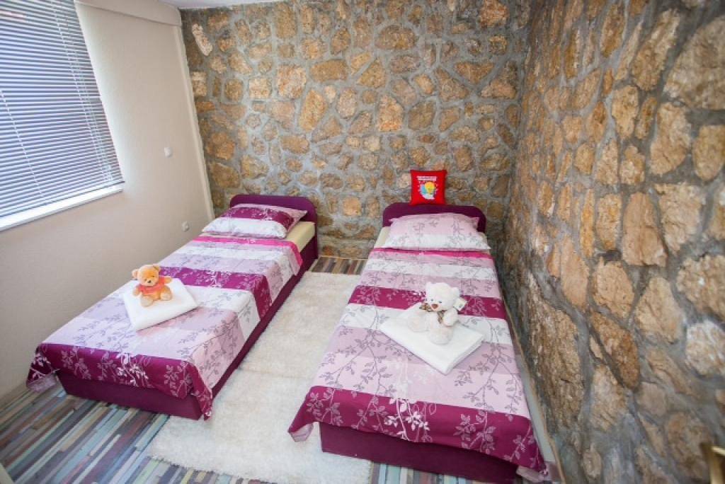 Ganze Wohnung, Ferienwohnung für 3 Personen mit Meerblick in Mokosica, Dubrovnik-Neretva