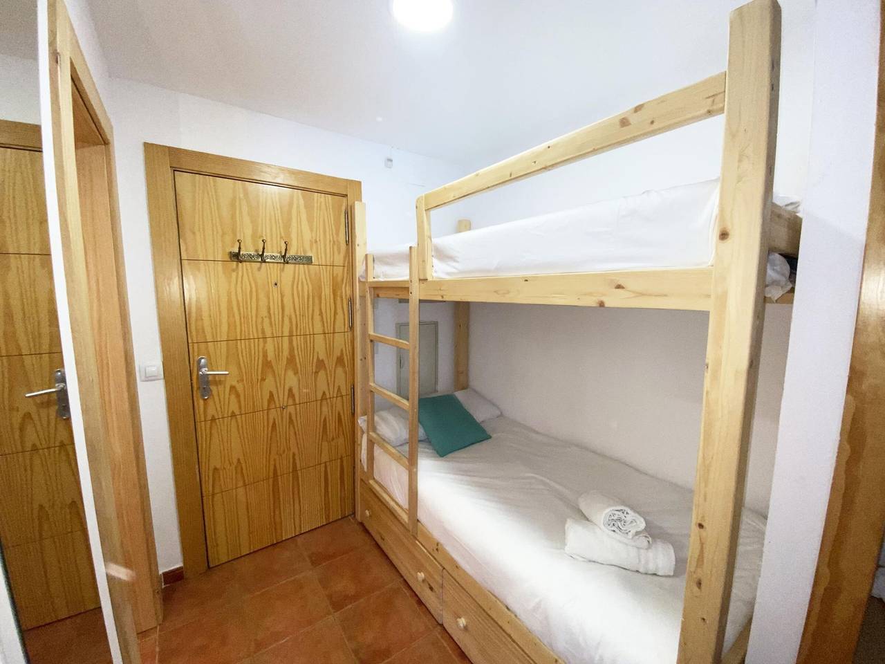 Entire studio, Cozy Studio near Pradollano - Washer, TV, Coffee in Sierra Nevada Ski Resort, Monachil