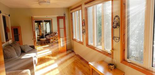 Log Cabin for 12 People in Rideau Lakes, Ontario, Photo 3