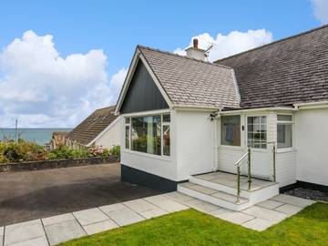 Cottage for 6 People in Benllech, Isle of Anglesey, Photo 1