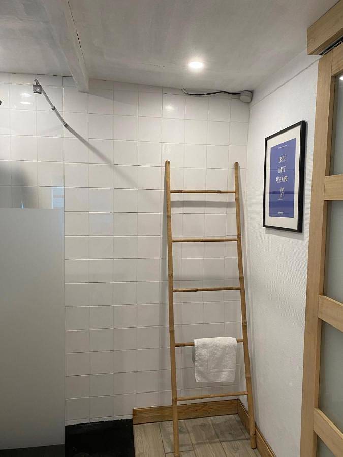 Location de vacances pour 2 personnes, avec terrasse ainsi que jardin et vue à Putot-en-Auge - 4