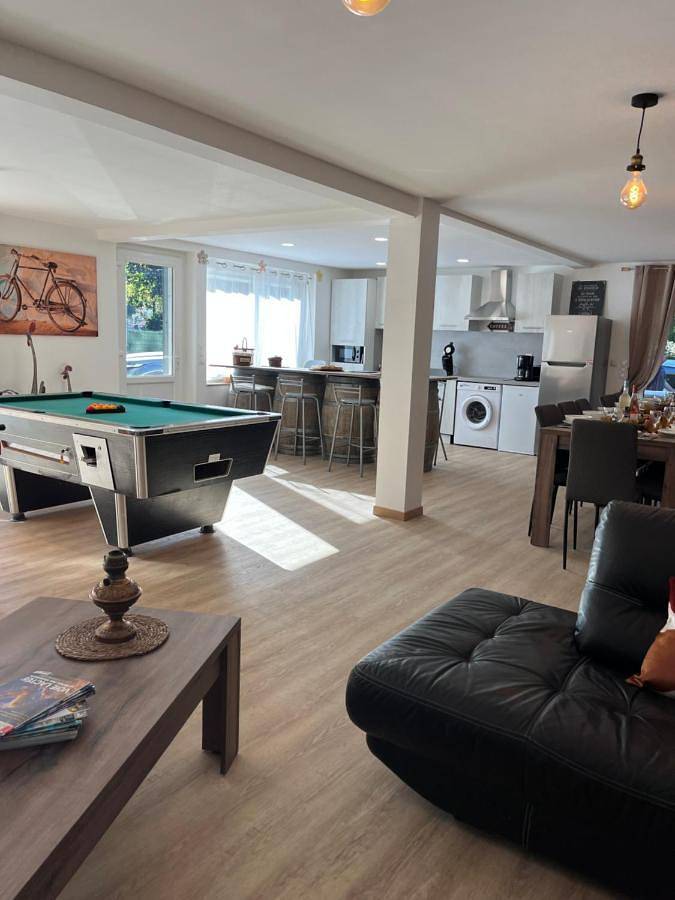 Location de vacances pour 14 personnes, avec vue et jardin, adapté aux familles à La Salvetat-sur-Agout - 2