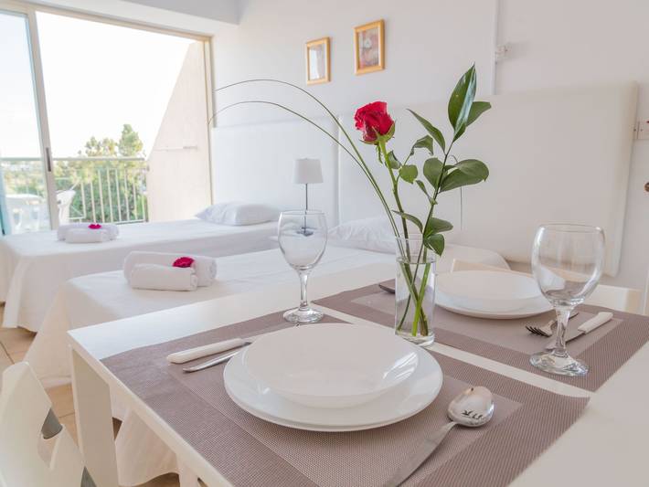 Gîte pour 2 personnes, avec jardin et piscine à Paphos (ville) - 3