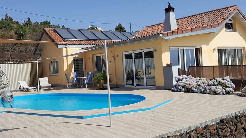 Casa rural para 2 personas, con piscina además de jardín y terraza en Puntagorda