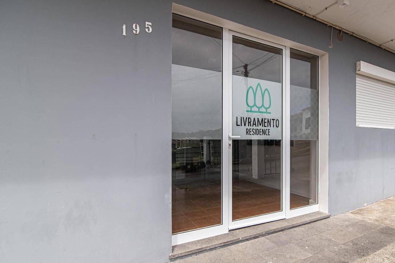 Livramento Residence in São Miguel Island, Rosto do Cão (Livramento)