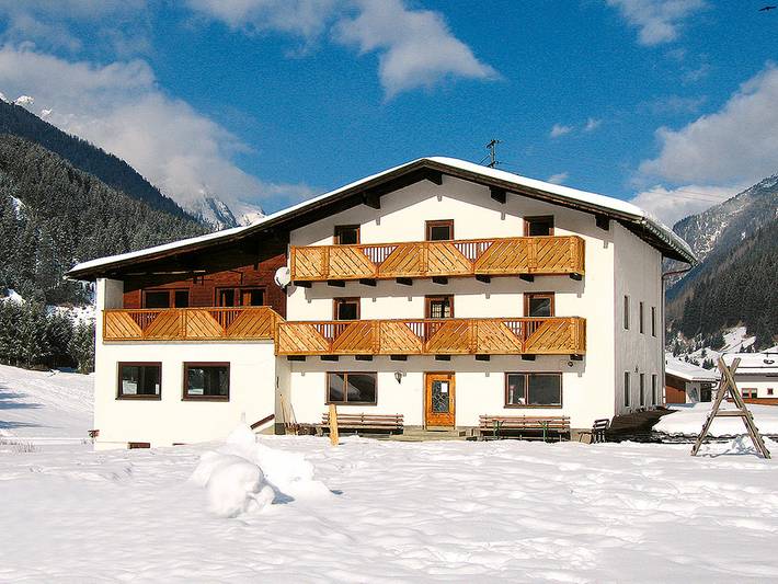 Ferienhaus für 39 Personen, mit Balkon und Sauna sowie Ausblick im Pitztal
