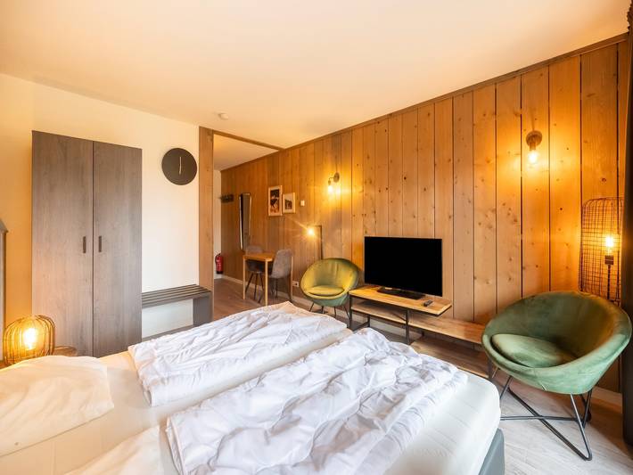 Ganze Wohnung, Waldgemütliche Ferienwohnung im Hambachtalpark in Oberhambach, Landkreis Birkenfeld