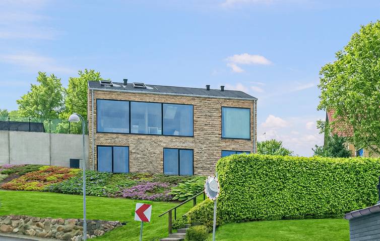 Ferienhaus für 6 Personen, mit Terrasse und Garten in Kruså