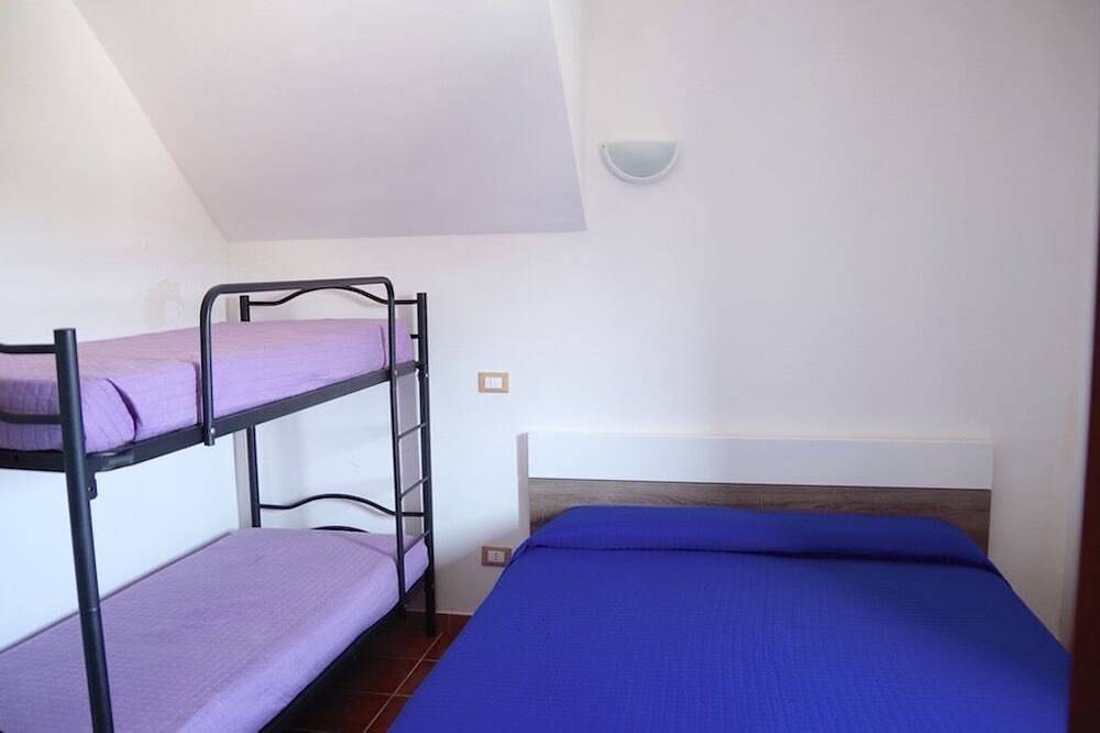 Apartamento entero, Seafront apartment with terrace, veranda & interesting extras in Marina di Ostuni, Salento