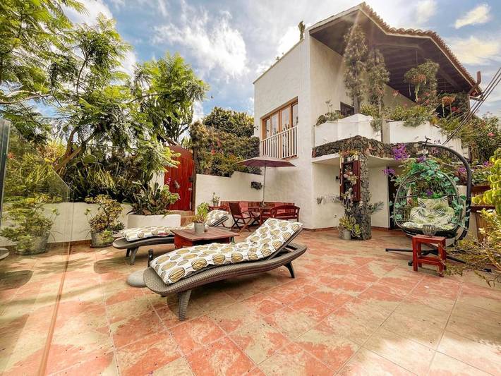 Apartamento de vacaciones para 4 personas, con jardín y vistas - 1