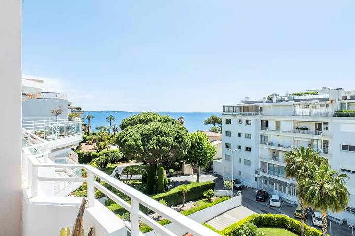 Gîte pour 4 personnes, avec terrasse et vue dans Port du Mourre-Rouge - 2