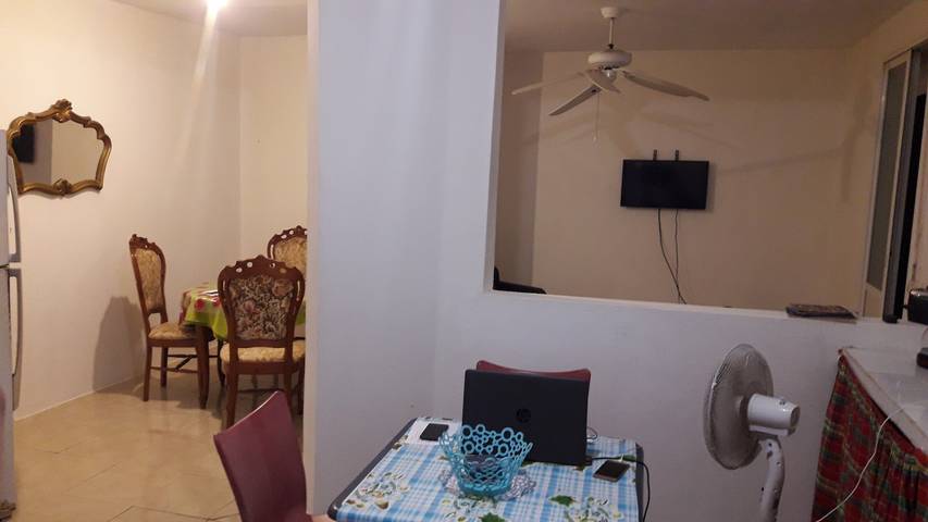 Gîte pour 8 personnes, avec terrasse à Les Abymes - 2