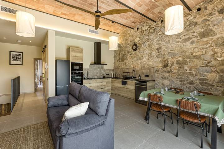 Casa rural para 4 personas en Agullana, Pirineo Catalan