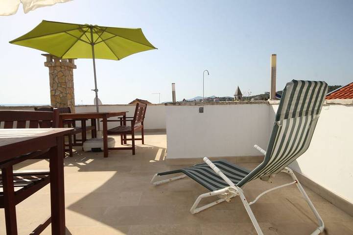 Ferienhaus für 9 Personen, mit Balkon - 1