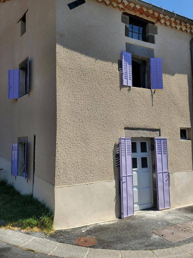 Maison campagne près de la rivière in Cerzat, Haute-Loire