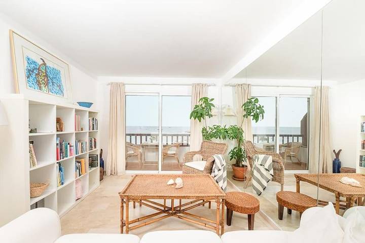 Gîte pour 2 personnes, avec vue et terrasse, animaux acceptés dans La Caleta - 2