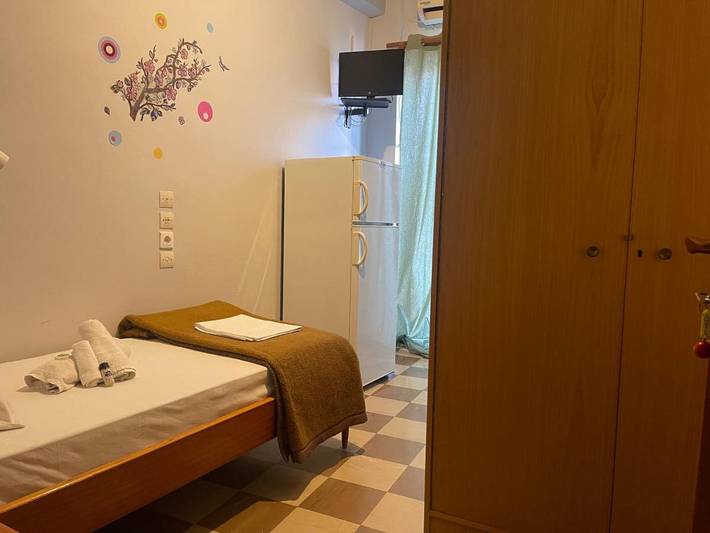 Maison d’hôte pour 3 personnes, avec Balcon et Terrasse ainsi que Jardin et Vue dans Kamena Vourla - 3