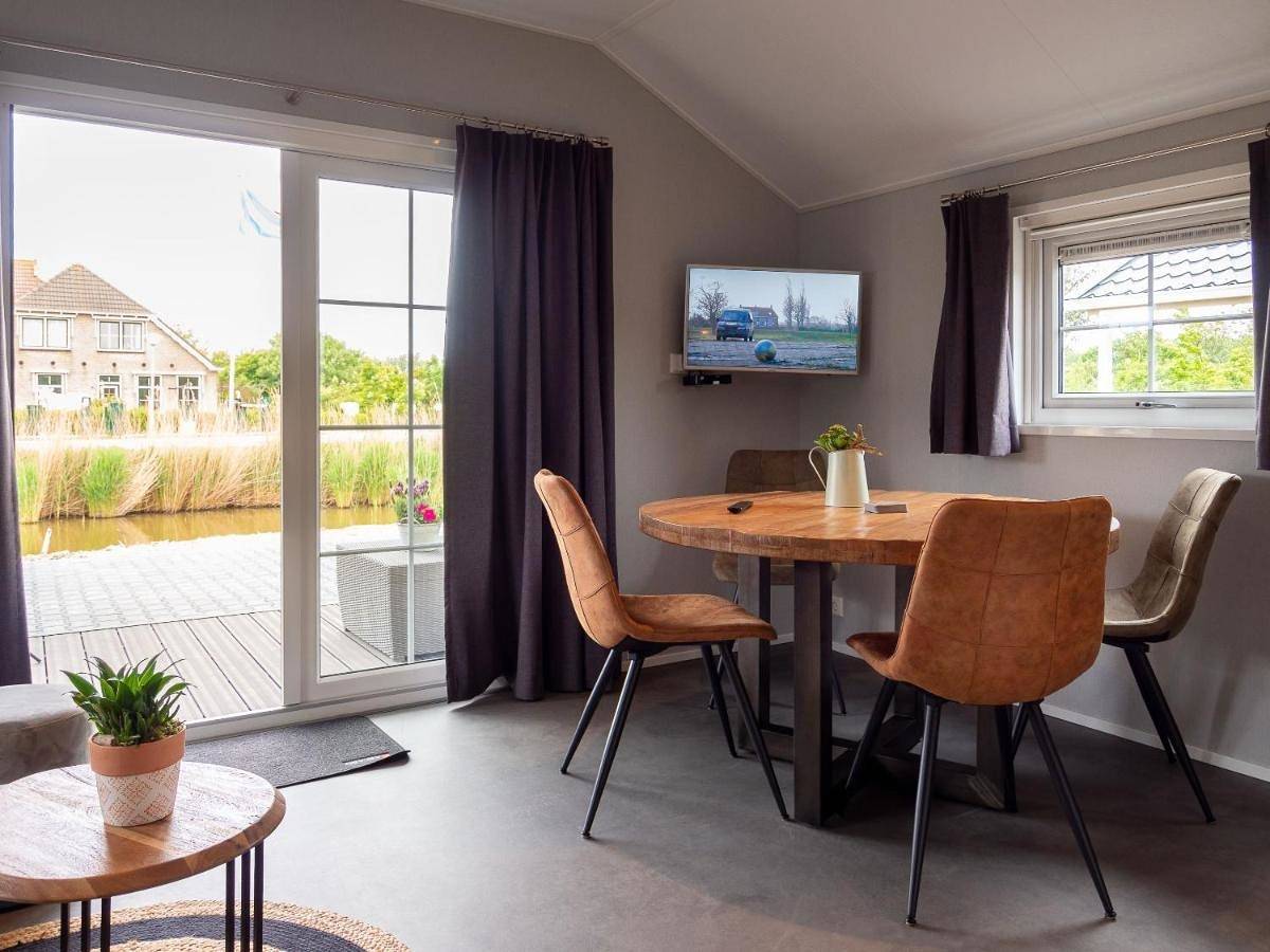 Luxe Lodge Zeehoeve in Harlingen, Nederlandse Noordzeekust