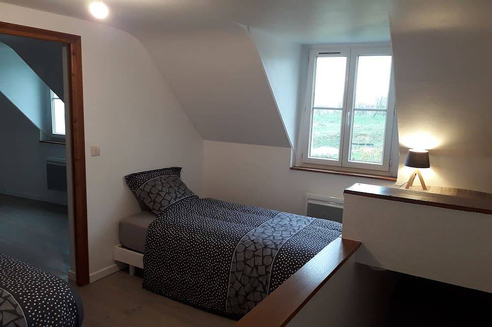 Casa de pescadores cerca del mar in Saint-Étienne-au-Mont, Boulogne-sur-Mer region