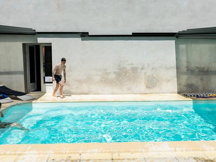 Gîte pour 10 personnes, avec piscine ainsi que jardin et terrasse dans Allier - 2