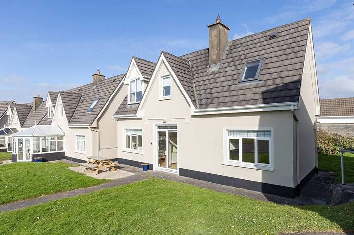Holiday rental for 7 people in Lahinch