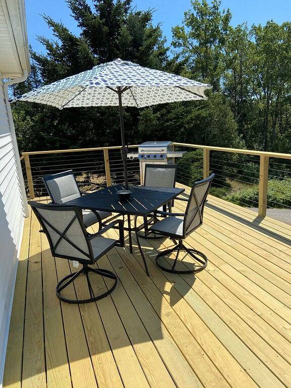 Duck Cove Cottage overlooking beautiful Blue Hill Bay in Acadia Nationalpark