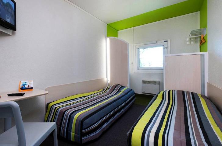 Hôtel pour 2 personnes, avec terrasse, animaux acceptés dans Saint-Cergues - 2