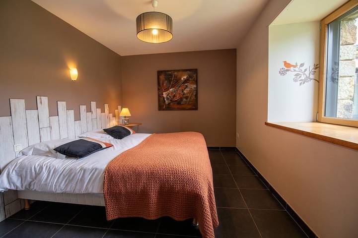 Gîte pour 8 personnes, avec piscine ainsi que jardin et sauna, animaux acceptés dans le Morbihan - 2