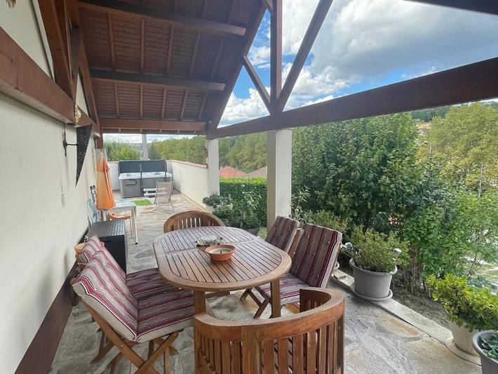 Location de vacances pour 2 personnes, avec jacuzzi et terrasse à Cransac - 2