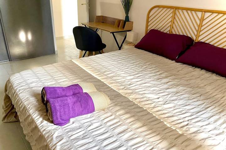 Provence Verte, Gite familial, Spa, 4 ch, 9 p, Climatisé, vue,  piscine chauffée in Carcès, Région de Brignoles