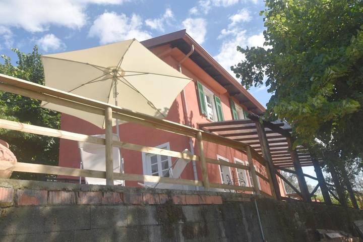 Ferienhaus für 4 Personen, mit Garten und Ausblick